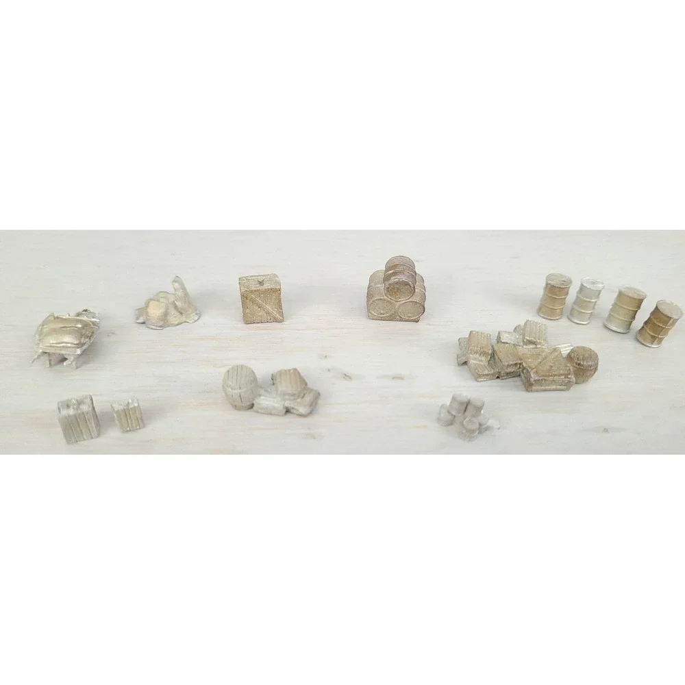 Woodland Scenes Senic Details Assorted Skids Crates Barrels‎ Sacks